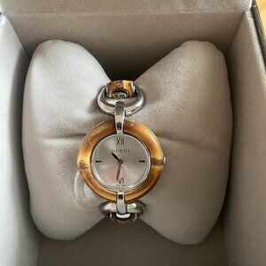 Gucci Watch Women's Bamboo Bracelet Style LIKE NEW